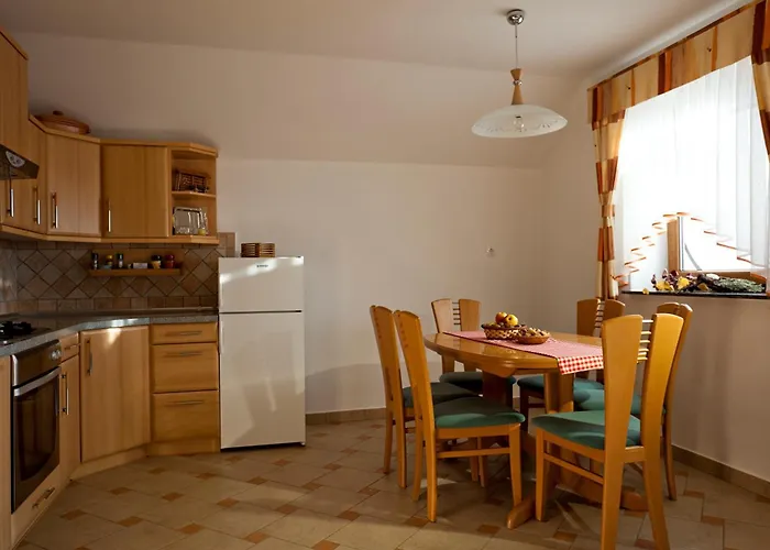 度假居 Vineyard Ucman